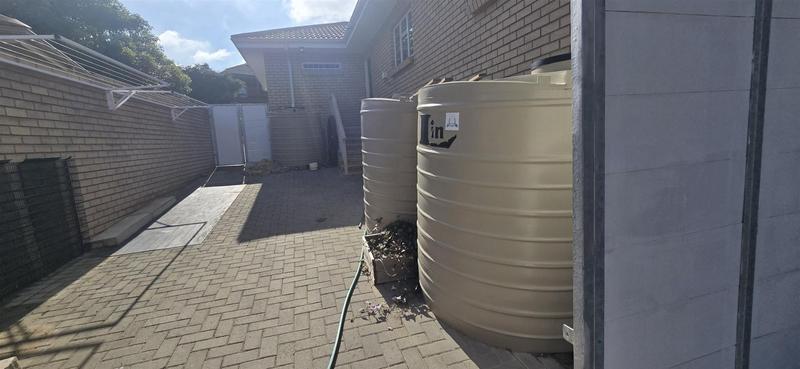 4 Bedroom Property for Sale in Hersham Western Cape